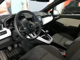 Renault Clio thumbnail 20