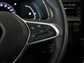 Renault Captur thumbnail 15