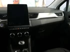 Renault Captur thumbnail 19