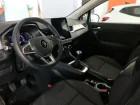 Renault Captur thumbnail 21