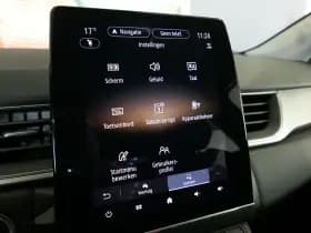 Renault Captur thumbnail 43