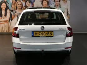 Škoda Octavia thumbnail 4