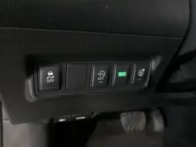 Nissan Pulsar thumbnail 24