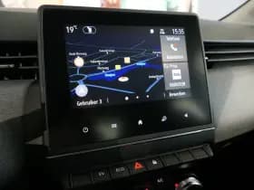 Renault Clio thumbnail 29
