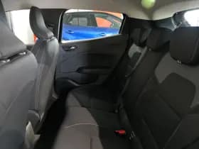 Renault Clio thumbnail 8