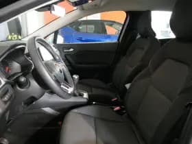 Renault Captur thumbnail 23