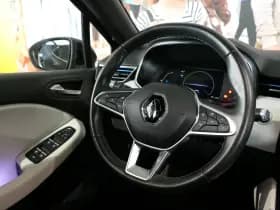 Renault Clio thumbnail 11