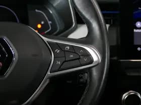 Renault Clio thumbnail 14