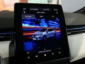 Renault Clio thumbnail 42