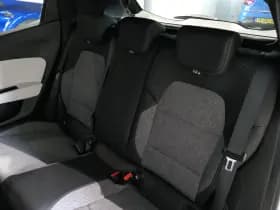 Renault Clio thumbnail 9