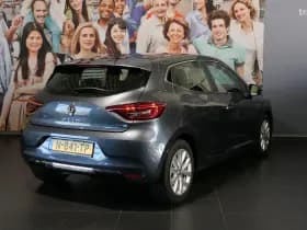 Renault Clio thumbnail 3