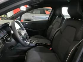 Renault Clio thumbnail 21