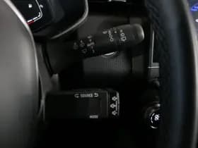 Renault Clio thumbnail 26
