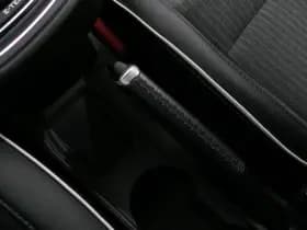 Renault Clio thumbnail 28