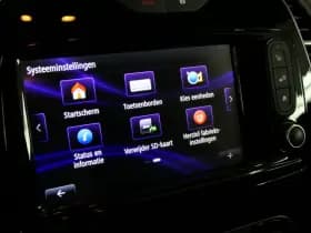 Renault Captur thumbnail 43