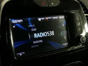 Renault Captur thumbnail 35