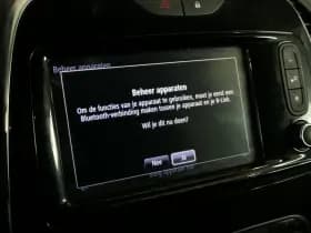 Renault Captur thumbnail 37