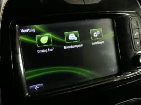 Renault Captur thumbnail 38