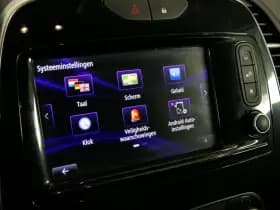 Renault Captur thumbnail 43