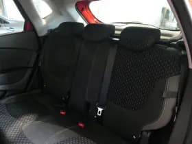 Renault Captur thumbnail 9