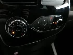 Renault Clio thumbnail 28