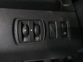 Renault Clio thumbnail 22