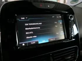 Renault Clio thumbnail 31