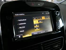 Renault Clio thumbnail 35