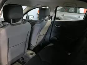 Renault Clio thumbnail 6