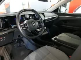 Renault Mégane E-Tech thumbnail 18