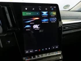 Renault Mégane E-Tech thumbnail 32