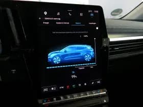 Renault Mégane E-Tech thumbnail 36