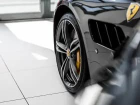 Ferrari GTC4Lusso thumbnail 19