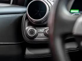 Ferrari GTC4Lusso thumbnail 6