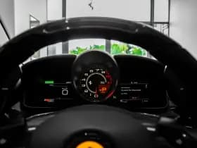 Ferrari GTC4Lusso thumbnail 11