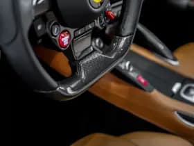 Ferrari GTC4Lusso thumbnail 12