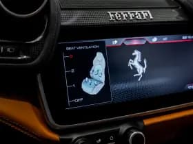 Ferrari GTC4Lusso thumbnail 15