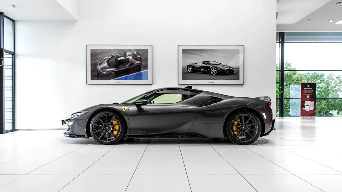 Ferrari SF90 Stradale — foto 1