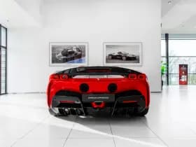 Ferrari SF90 Spider thumbnail 37