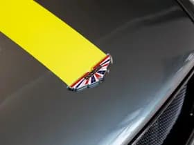 Aston Martin V8 Vantage thumbnail 24