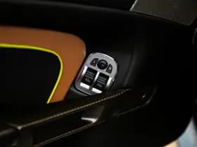 Aston Martin V8 Vantage thumbnail 37