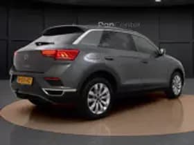 Volkswagen T-Roc 1.0 TSI 110 PK Style thumbnail 21