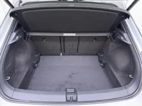 Volkswagen T-Roc 1.5 TSI R-Line thumbnail 9