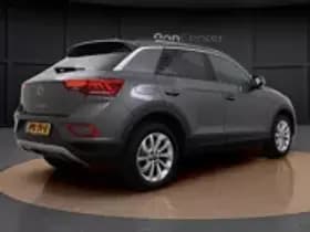 Volkswagen T-Roc 1.5 TSI Life thumbnail 18