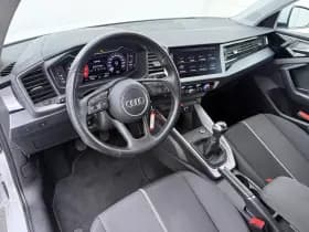 Audi A1 Sportback 25 TFSI Pro Line thumbnail 4