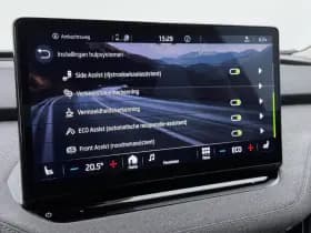 Škoda Enyaq iV 60 Selection thumbnail 17