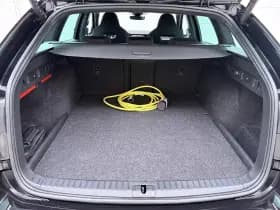 Škoda Octavia Combi 1.4 TSI RS iV PHEV thumbnail 9