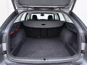 Škoda Octavia Combi 1.0 e-TSI Business Edition thumbnail 9