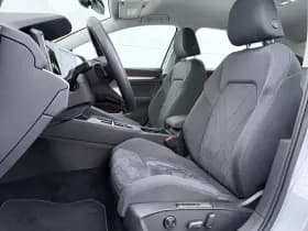 Volkswagen Golf 1.5 eTSI thumbnail 5