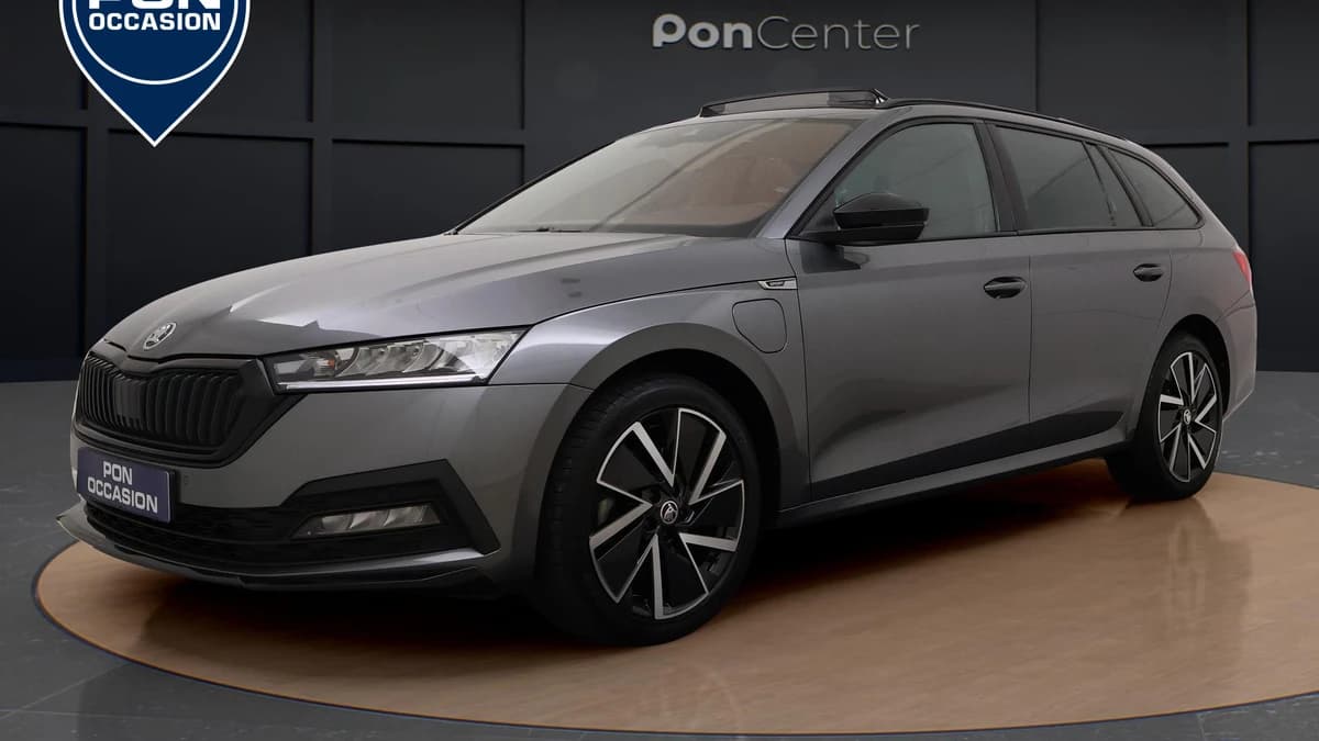 Škoda Octavia Combi 1.4 TSI iV PHEV Sportline — foto 1